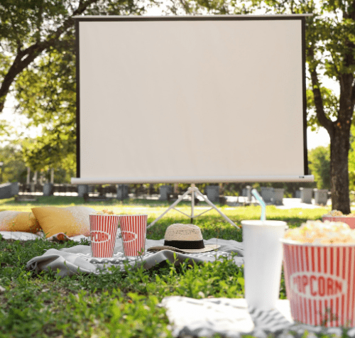 Outdoor-Cinema-Set-Up