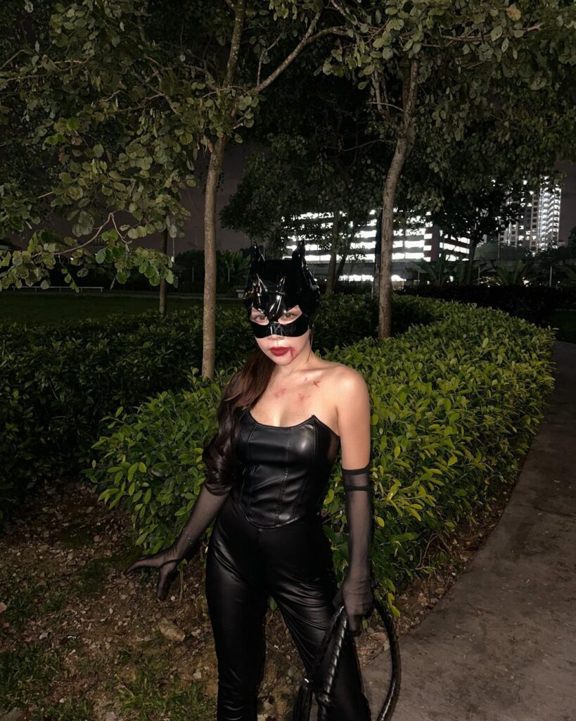 halloween costume catwoman